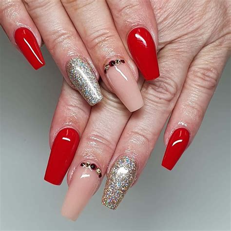 red acrylic nails|More.